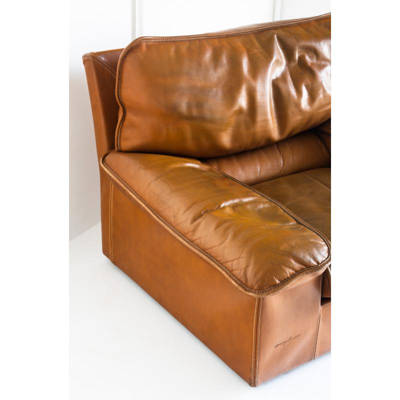 Pareja de sillones de cuero editados por Henry Sooner. Francia, años 80