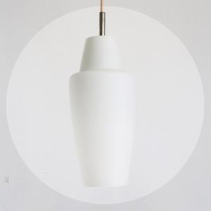 Lámpara de sotre disseny de...
